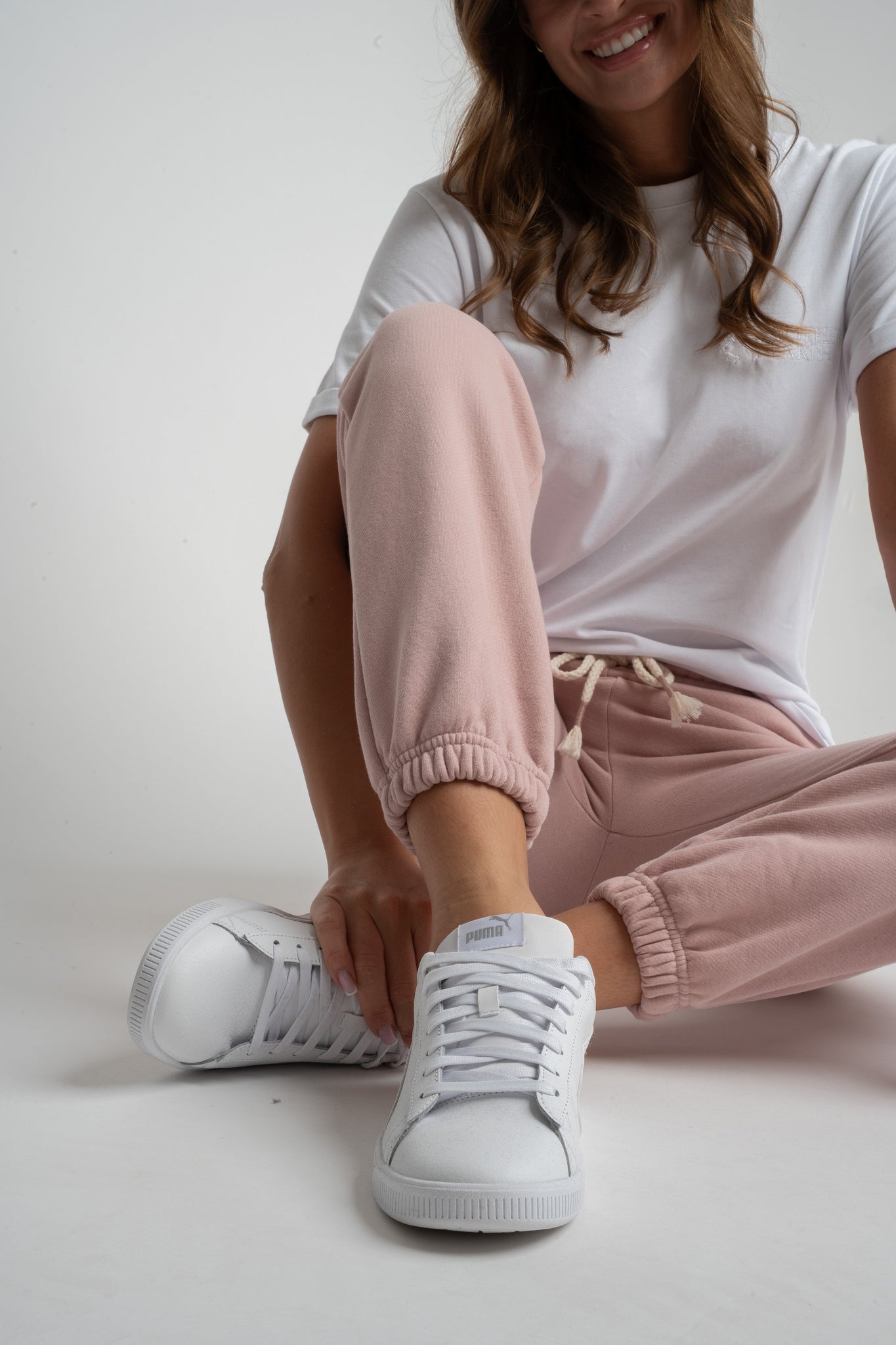 SPODNIE DRESOWE REGULAR FIT JASNORÓŻOWE - MILOS