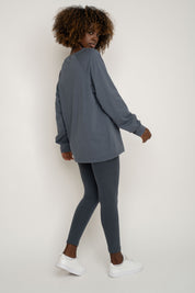 LONGSLEEVE OVERSIZE Z DELIKATNYM EFEKTEM SPRANIA SZARY - OBILATU