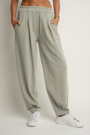 SPODNIE DRESOWE O KROJU BALLOON FIT Z EFEKTEM WASHED OLIWKOWE - RIBE TALL