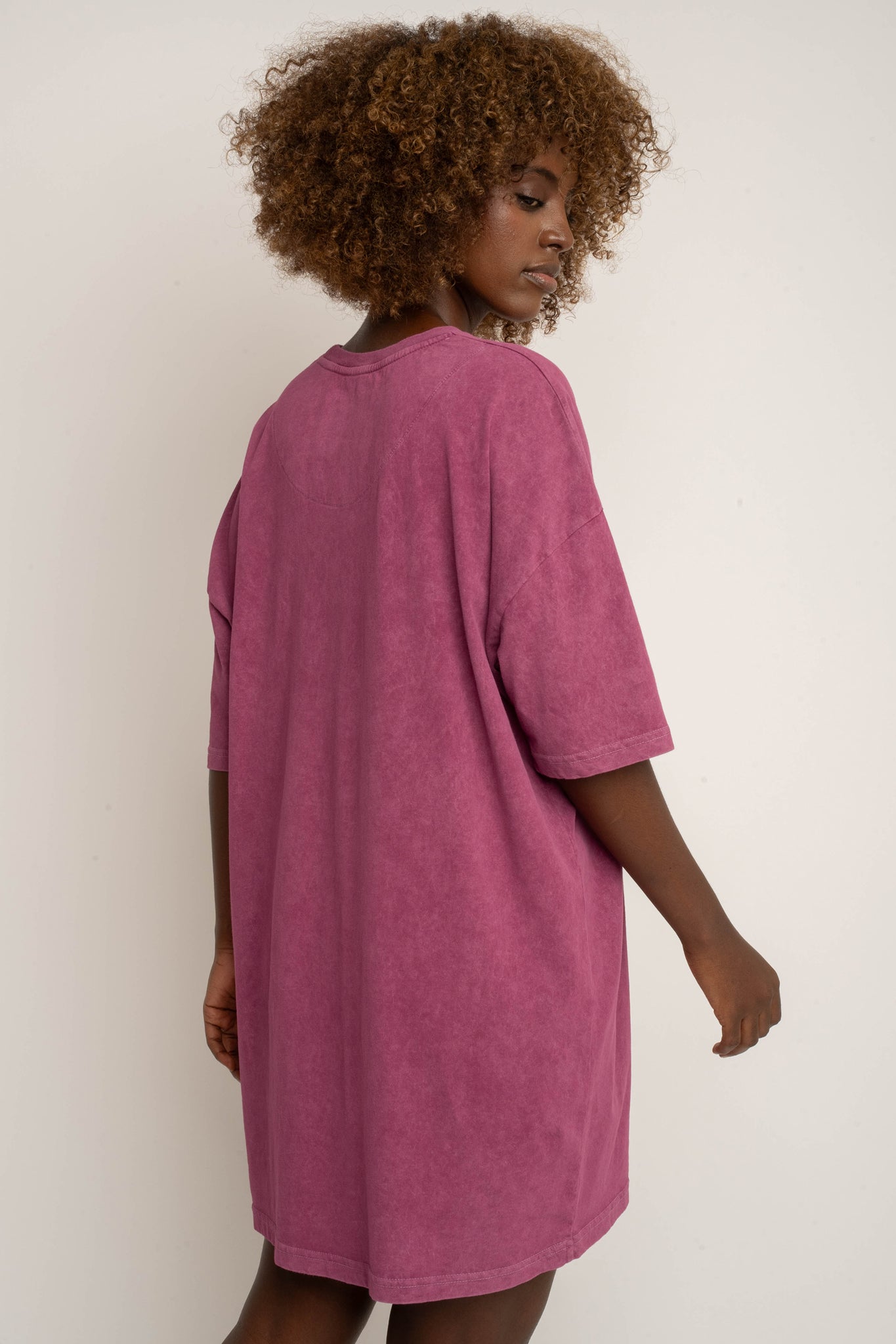 T-SHIRT OVERSIZE Z EFEKTEM WASHED BURGUNDOWY - COMO