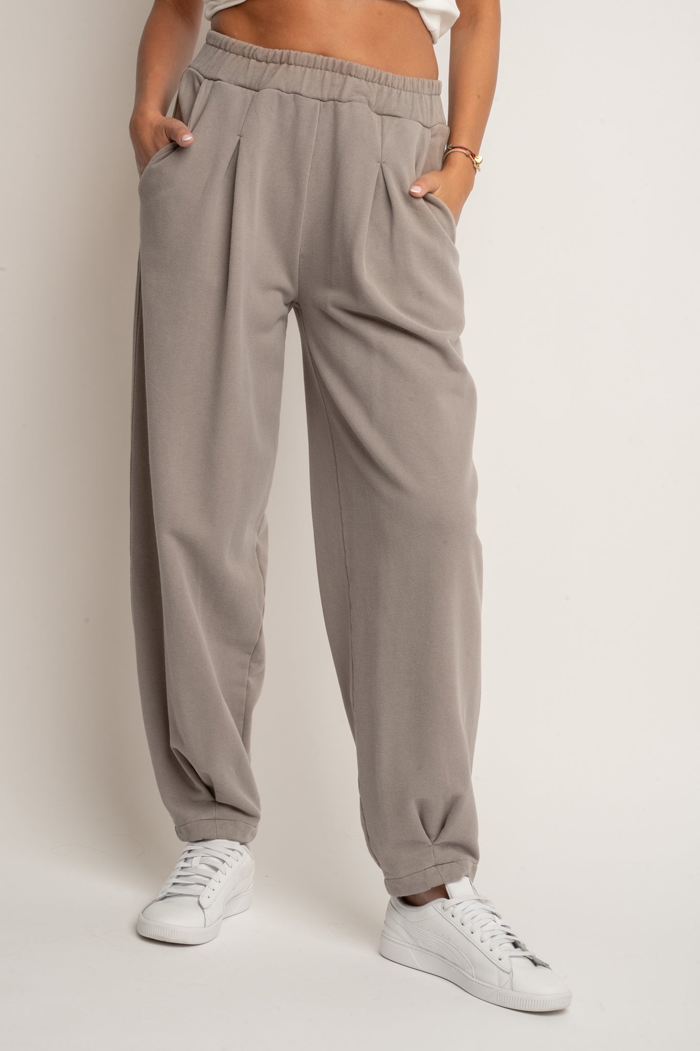 BALLOON FIT SWEATPANTS WITH WASHED MOCCA EFFECT - RIBE TALL