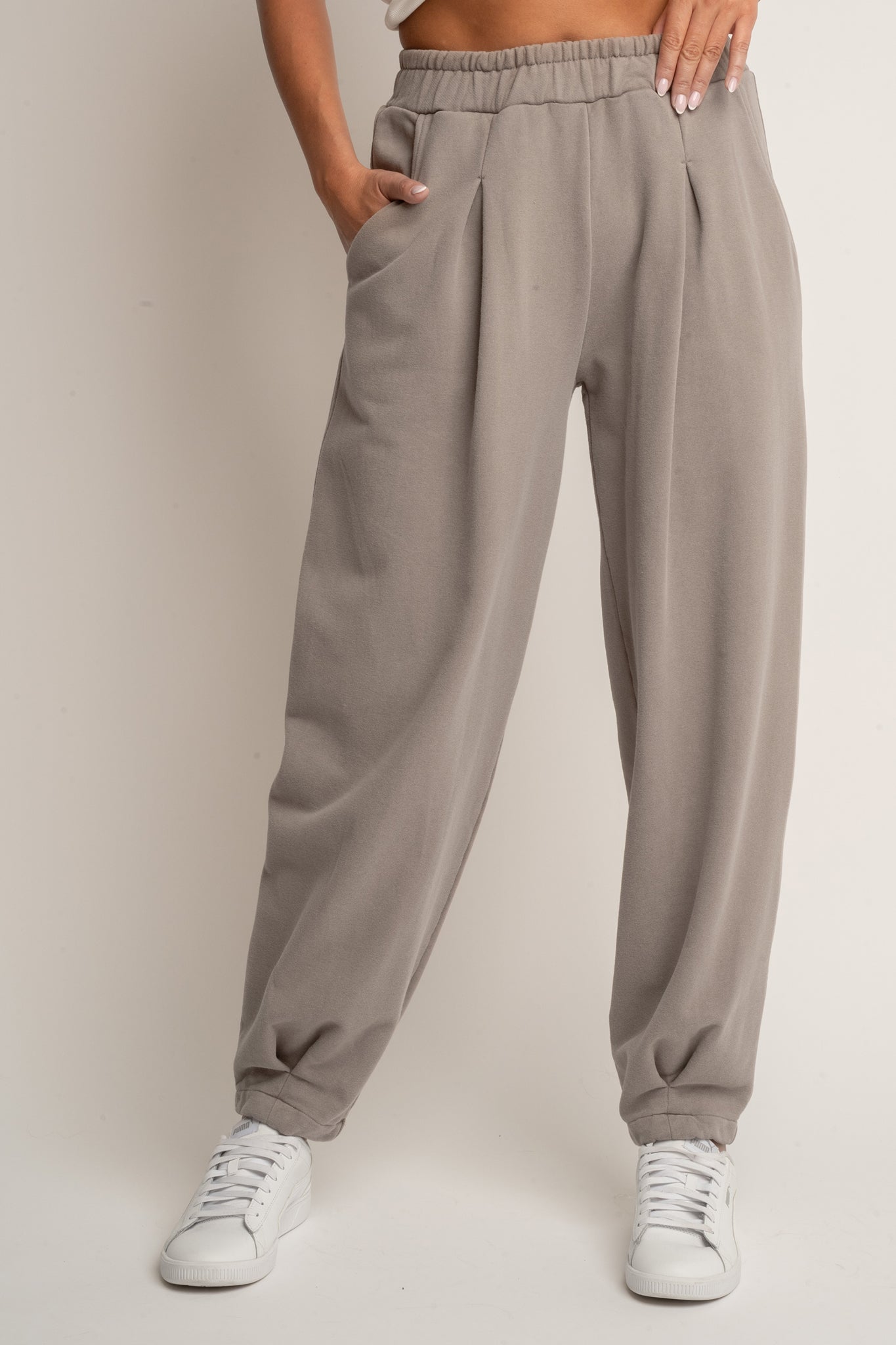 BALLOON FIT SWEATPANTS WITH WASHED MOCCA EFFECT - RIBE TALL