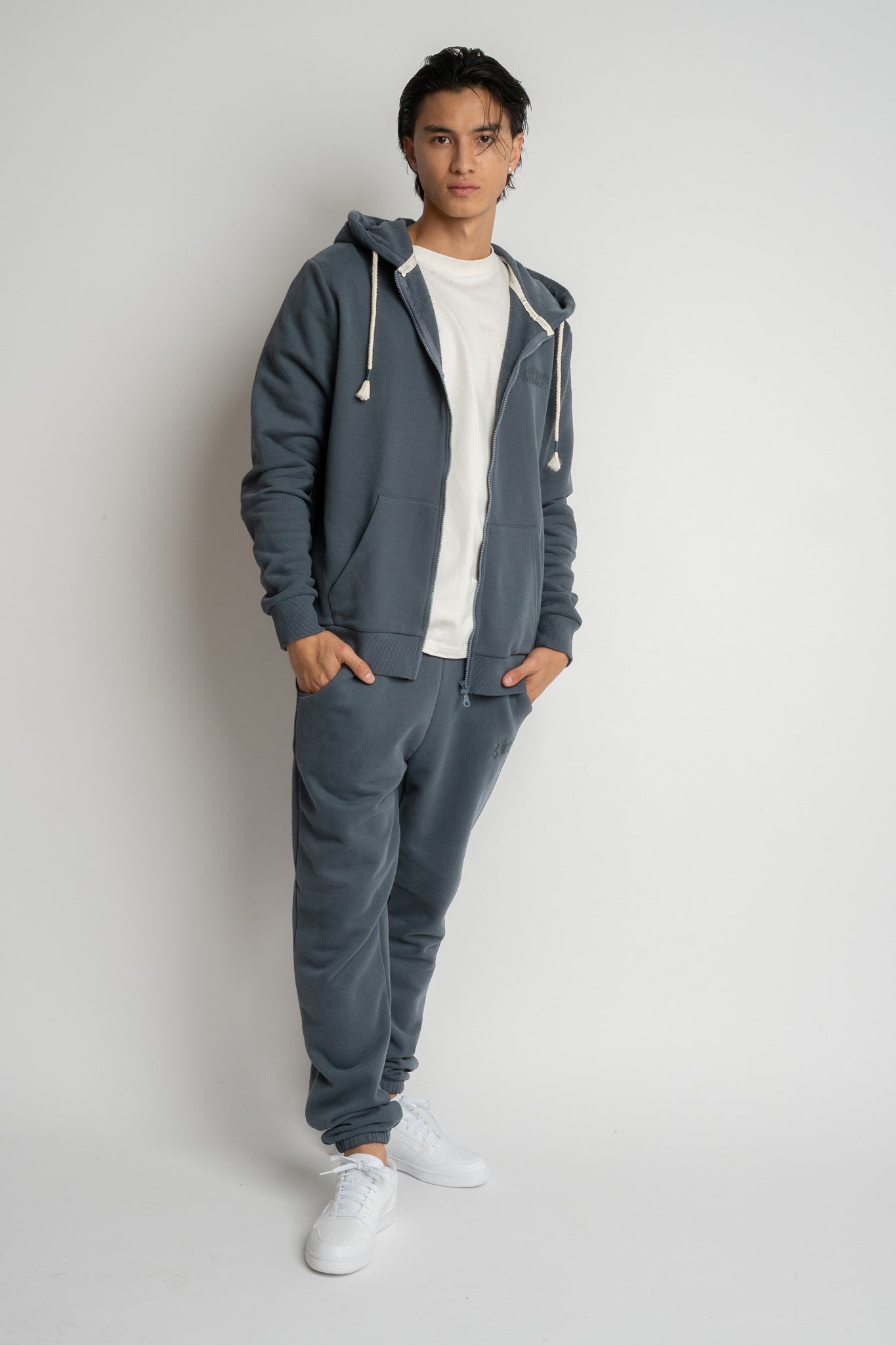 MĘSKA BLUZA Z KAPTUREM 2nd DROP GRAFITOWA- NASSAU