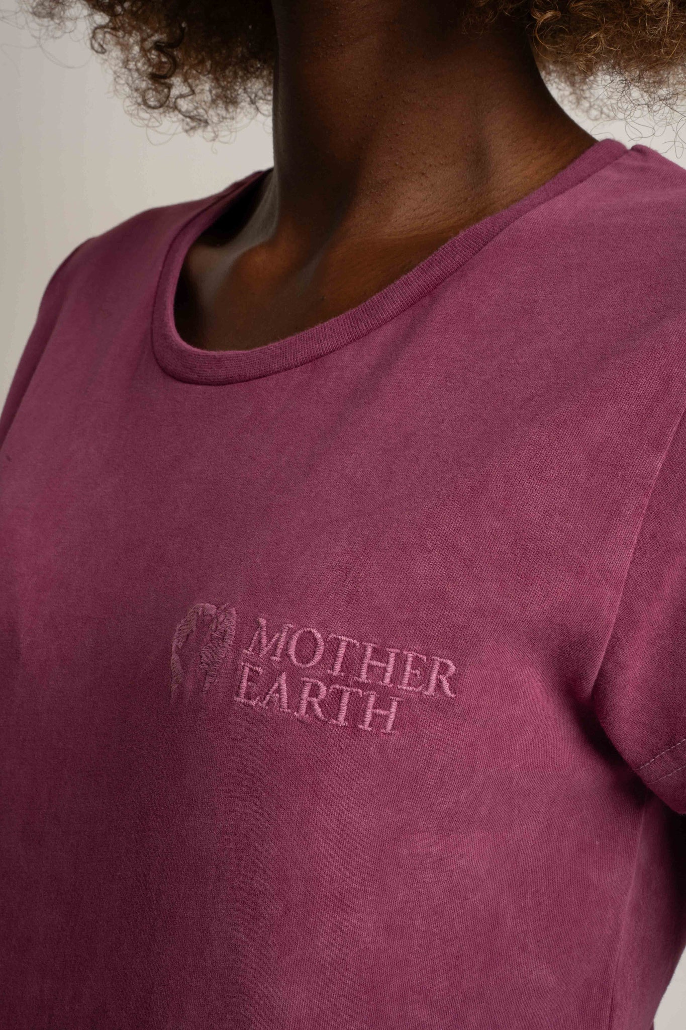T-SHIRT Z EFEKTEM WASHED BURGUNDOWY - YUKON