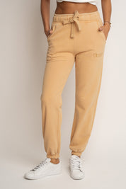 SPODNIE DRESOWE REGULAR FIT Z EFEKTEM WASHED MUSZTARDOWE - LAHTI
