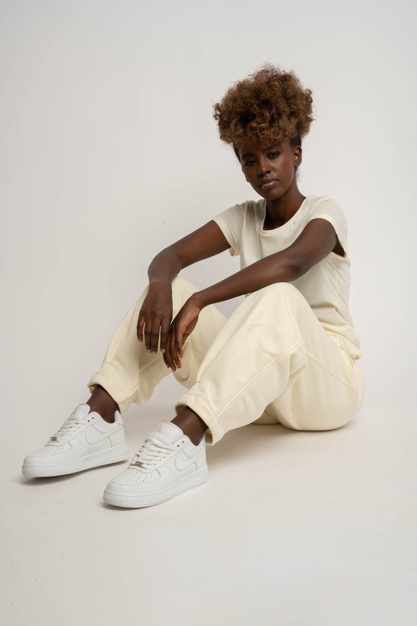 CREAM SWEATPANTS - TIBET