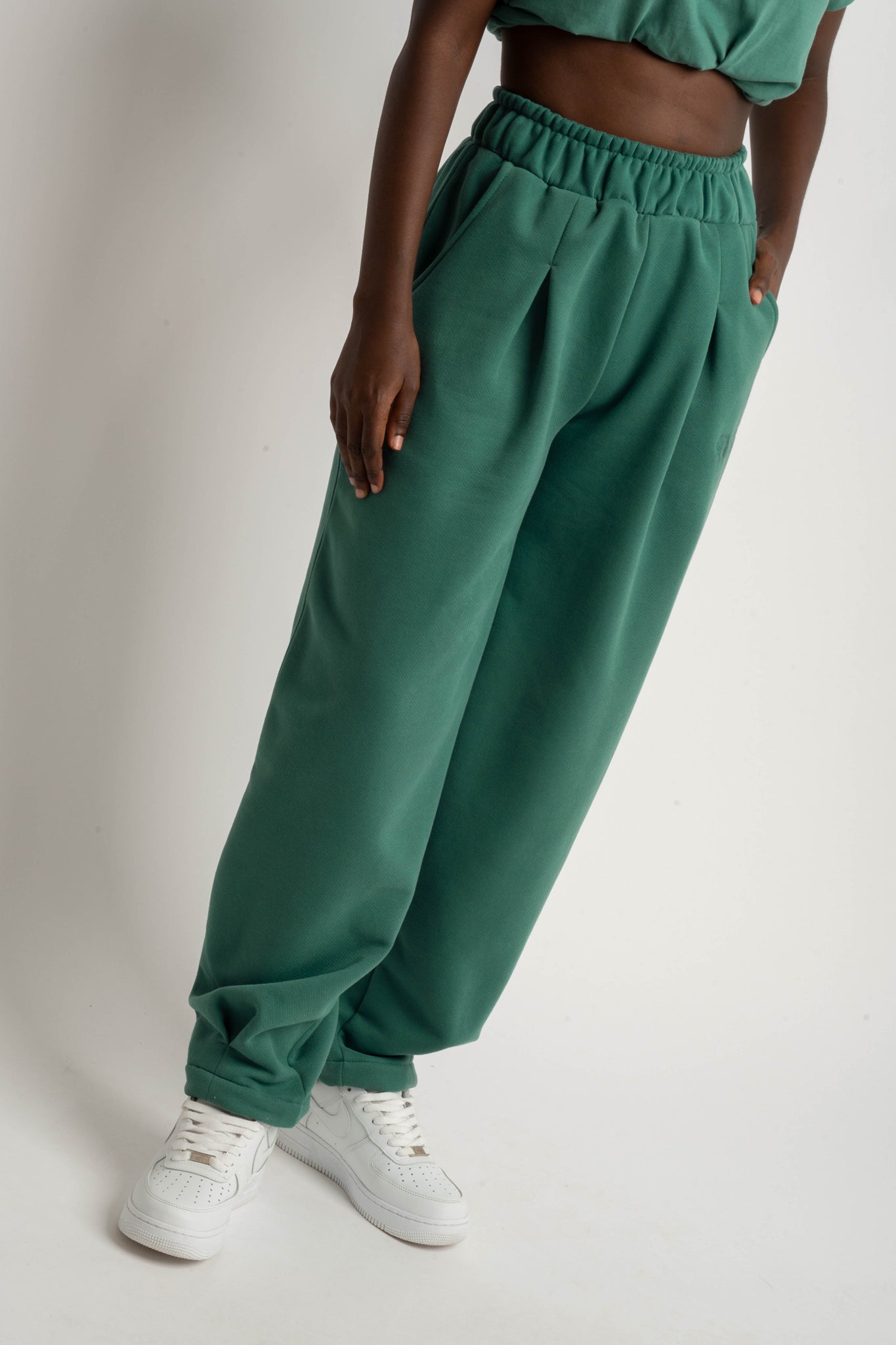 GREEN SWEATPANTS - TIBET