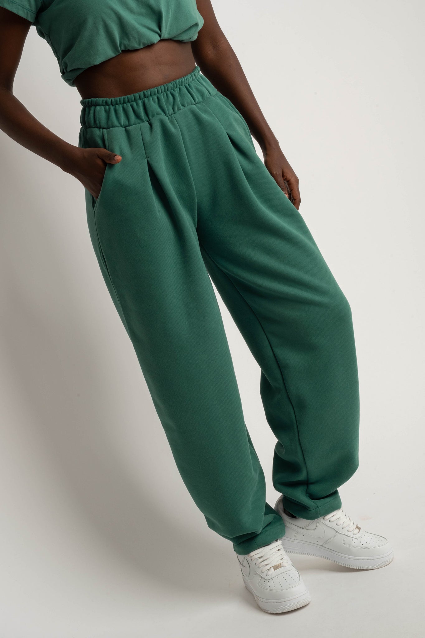 GREEN SWEATPANTS - TIBET