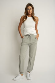 SPODNIE DRESOWE REGULAR FIT Z EFEKTEM WASHED OLIWKOWE - LAHTI