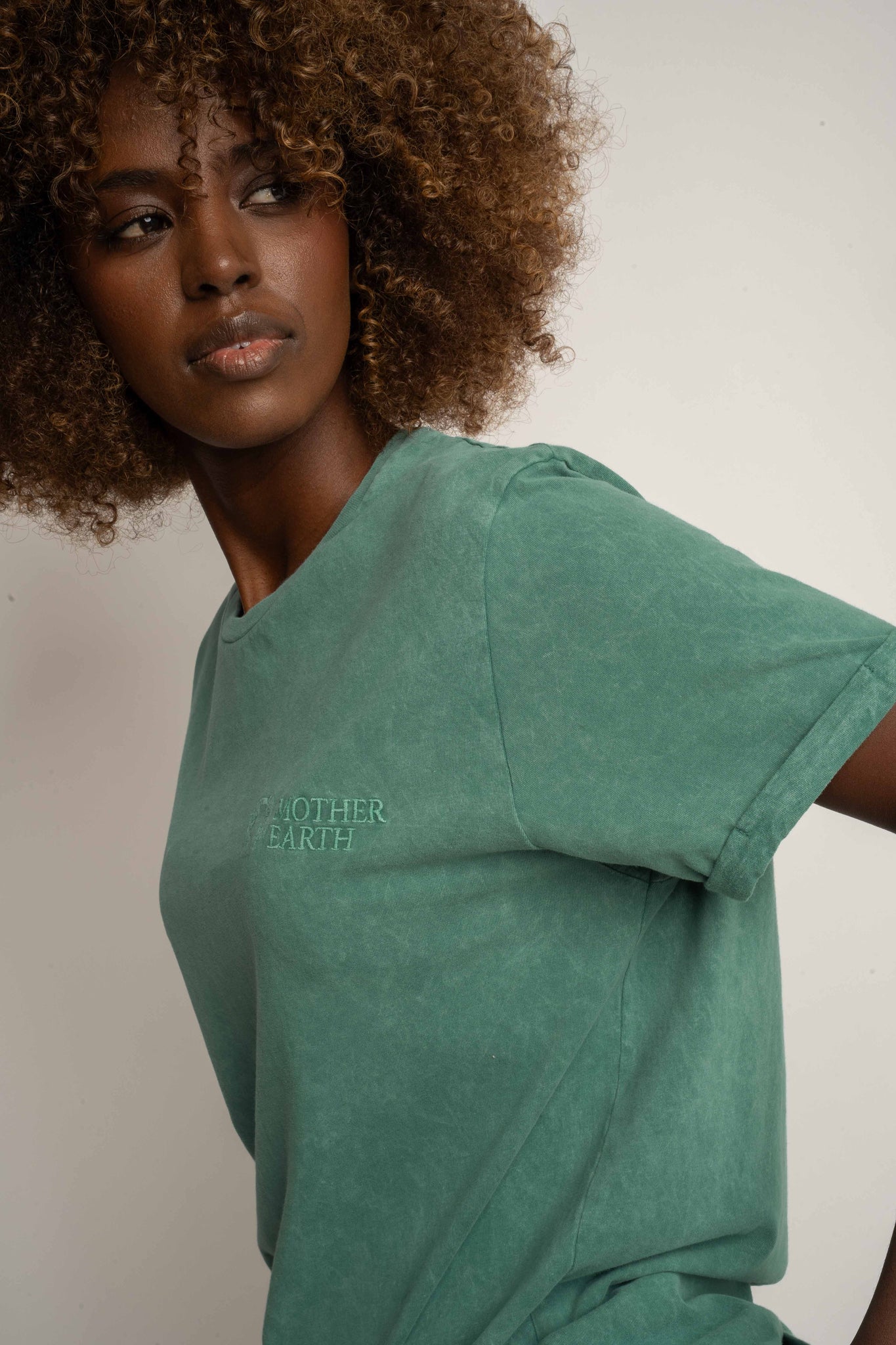 T-SHIRT Z EFEKTEM WASHED ZIELONY - MOJAVE