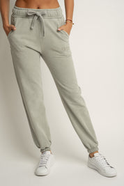 SPODNIE DRESOWE REGULAR FIT Z EFEKTEM WASHED OLIWKOWE - LAHTI