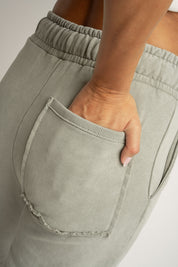 SPODNIE DRESOWE REGULAR FIT Z EFEKTEM WASHED OLIWKOWE - LAHTI