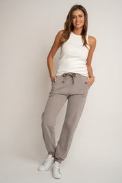 SPODNIE DRESOWE REGULAR FIT Z EFEKTEM WASHED MOCCA - LAHTI
