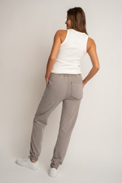 SPODNIE DRESOWE REGULAR FIT Z EFEKTEM WASHED MOCCA - LAHTI