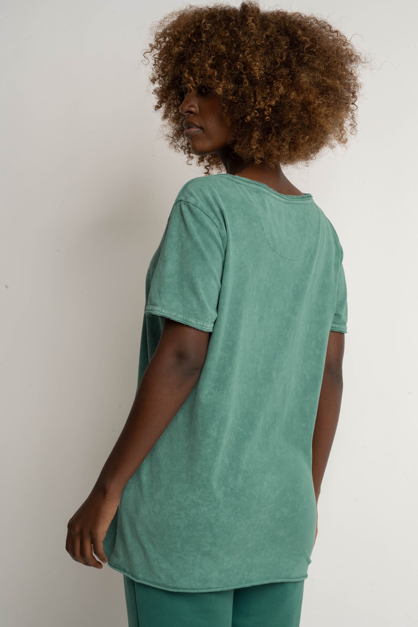 T-SHIRT Z EFEKTEM WASHED ZIELONY - SEINE
