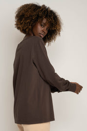 OVERSIZED LONGSLEEVE WITH A DELICATE WASH EFFECT, DARK BROWN - GILI