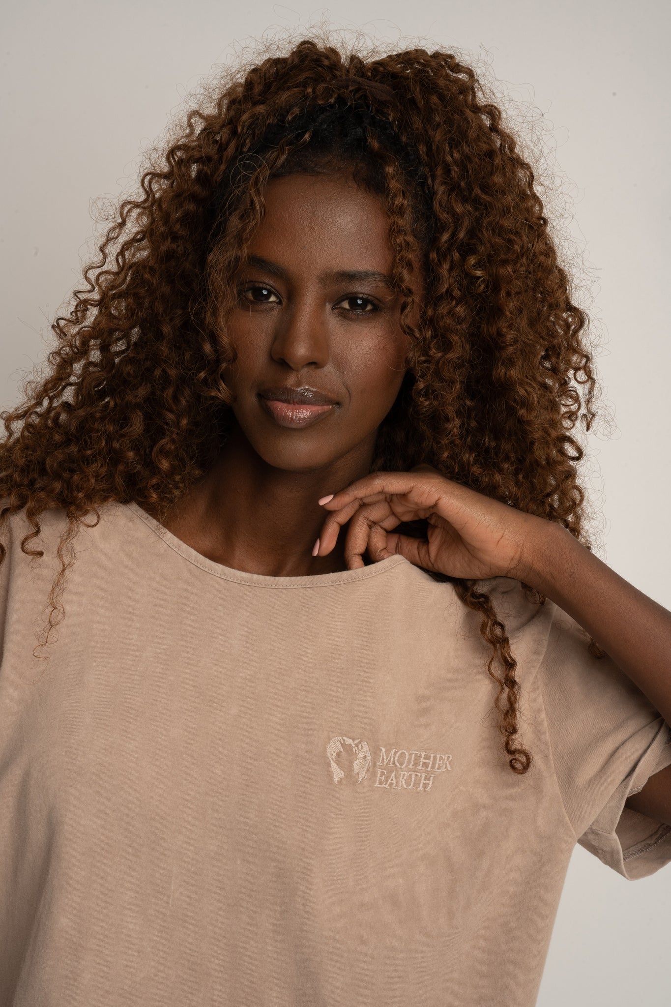 BEIGE WASHED T-SHIRT - HARLEM