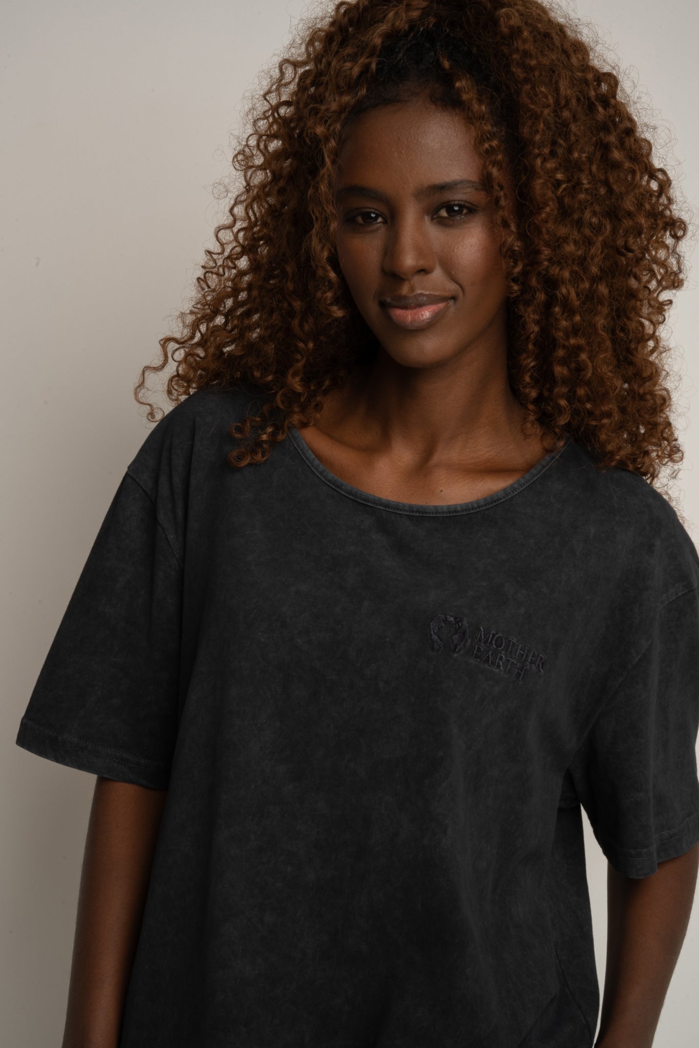 WASHED EFFECT T-SHIRT BLACK - HARLEM