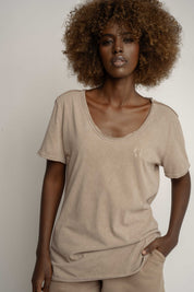 T-SHIRT Z EFEKTEM WASHED BEŻOWY - SEINE