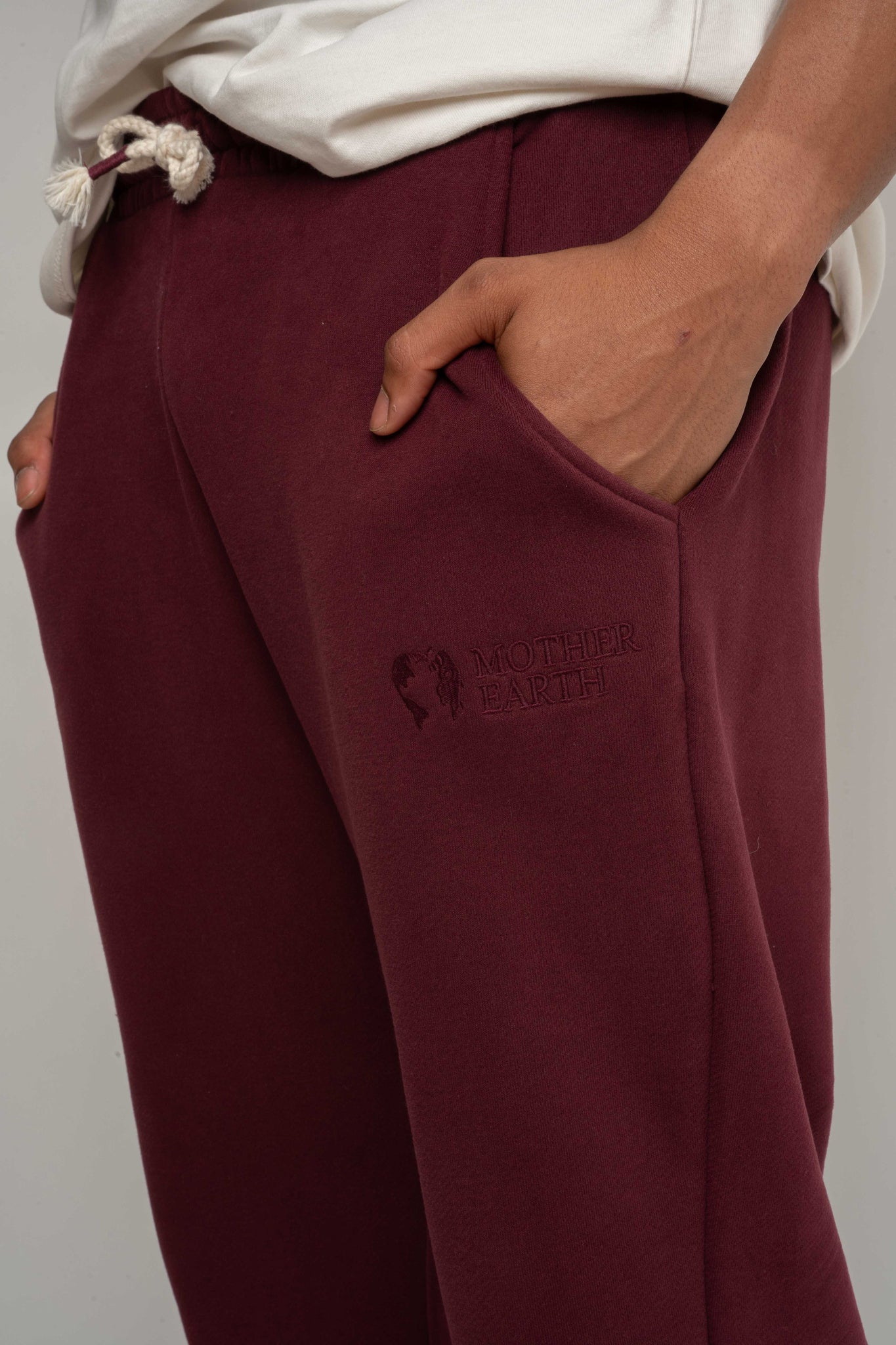 MEN'S BURGUNDY SWEATPANTS - CORADO