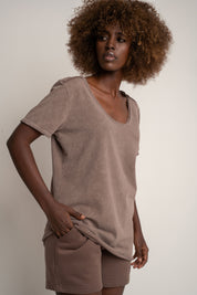 T-SHIRT Z EFEKTEM WASHED BRĄZOWY - SEINE