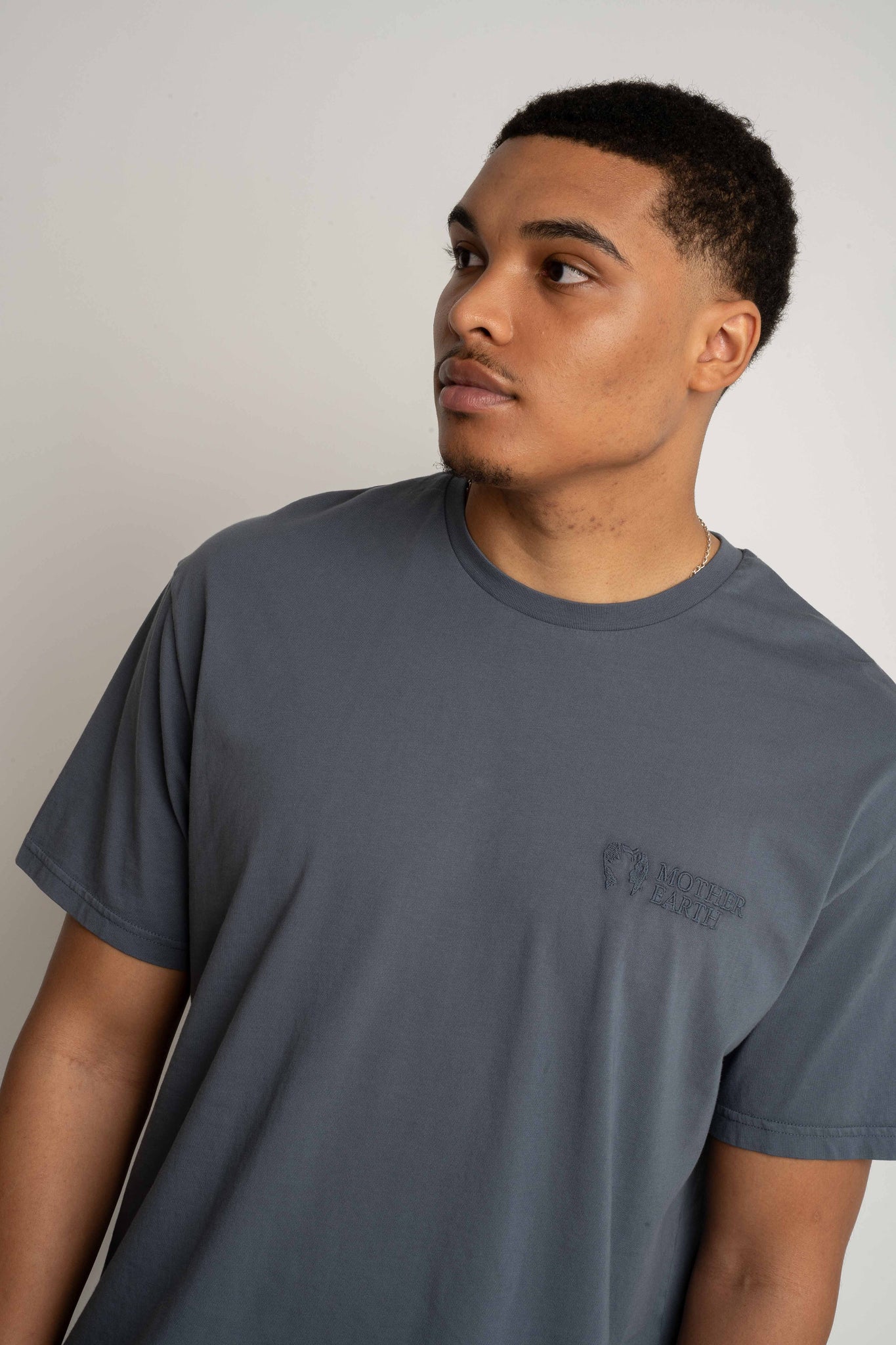 OVERSIZED T-SHIRT WITH A DELICATE WASHED GRAY EFFECT - MOROTAI
