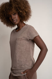 T-SHIRT Z EFEKTEM WASHED BRĄZOWY - YUKON