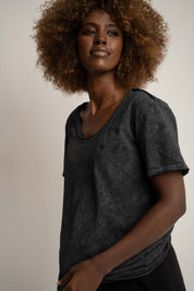T-SHIRT Z EFEKTEM WASHED CZARNY - SEINE