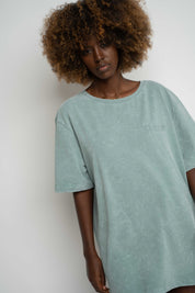 T-SHIRT DAMSKI Z EFEKTEM WASHED TURKUSOWY - ARETE
