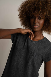 T-SHIRT Z EFEKTEM WASHED CZARNY - YUKON