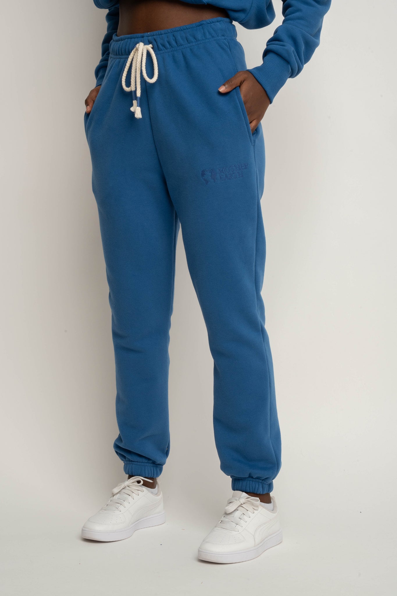 BAGGY SWEATPANTS, CORNFLOWER BLUE - KARPATOS