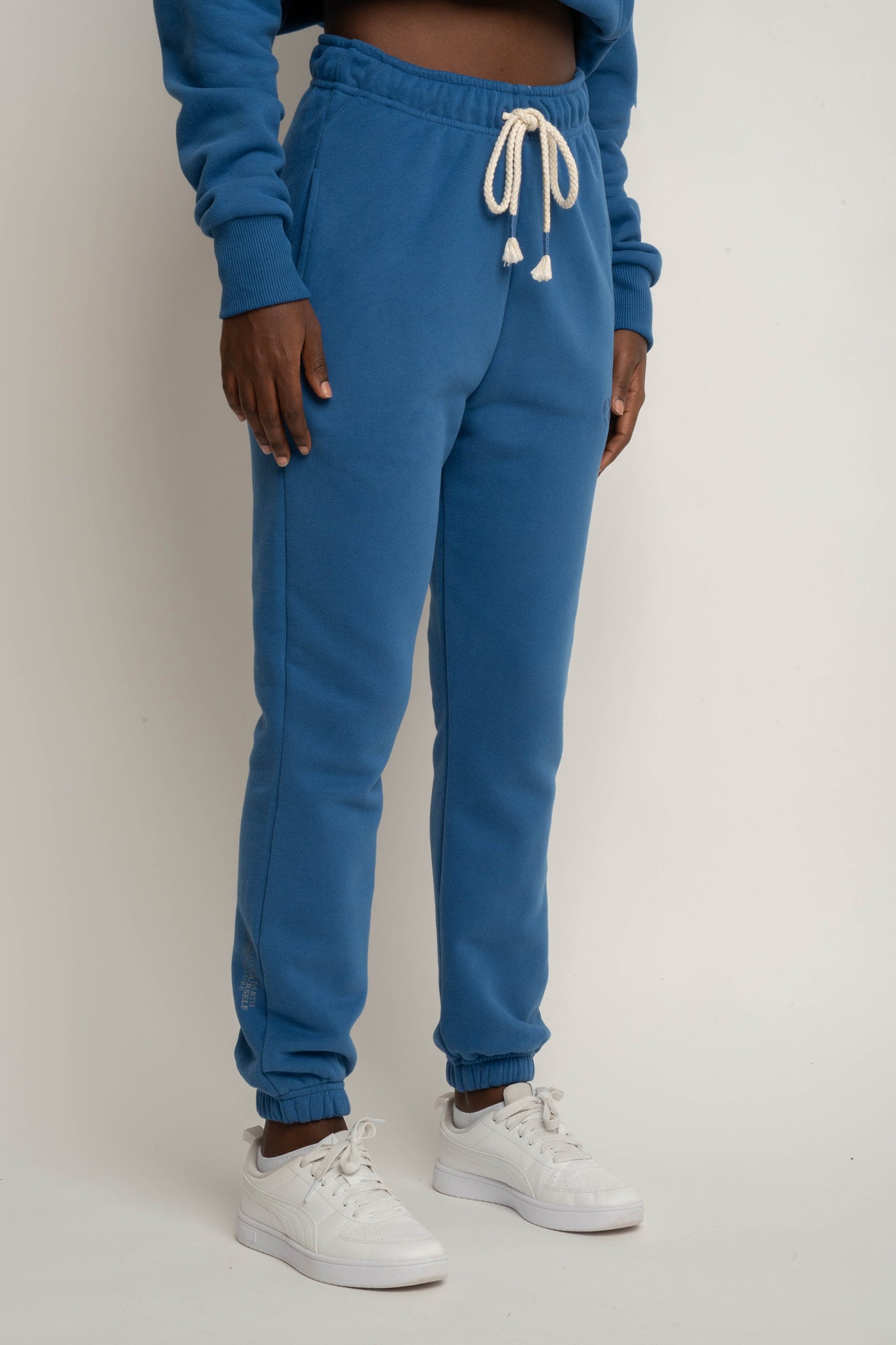 BAGGY SWEATPANTS, CORNFLOWER BLUE - KARPATOS