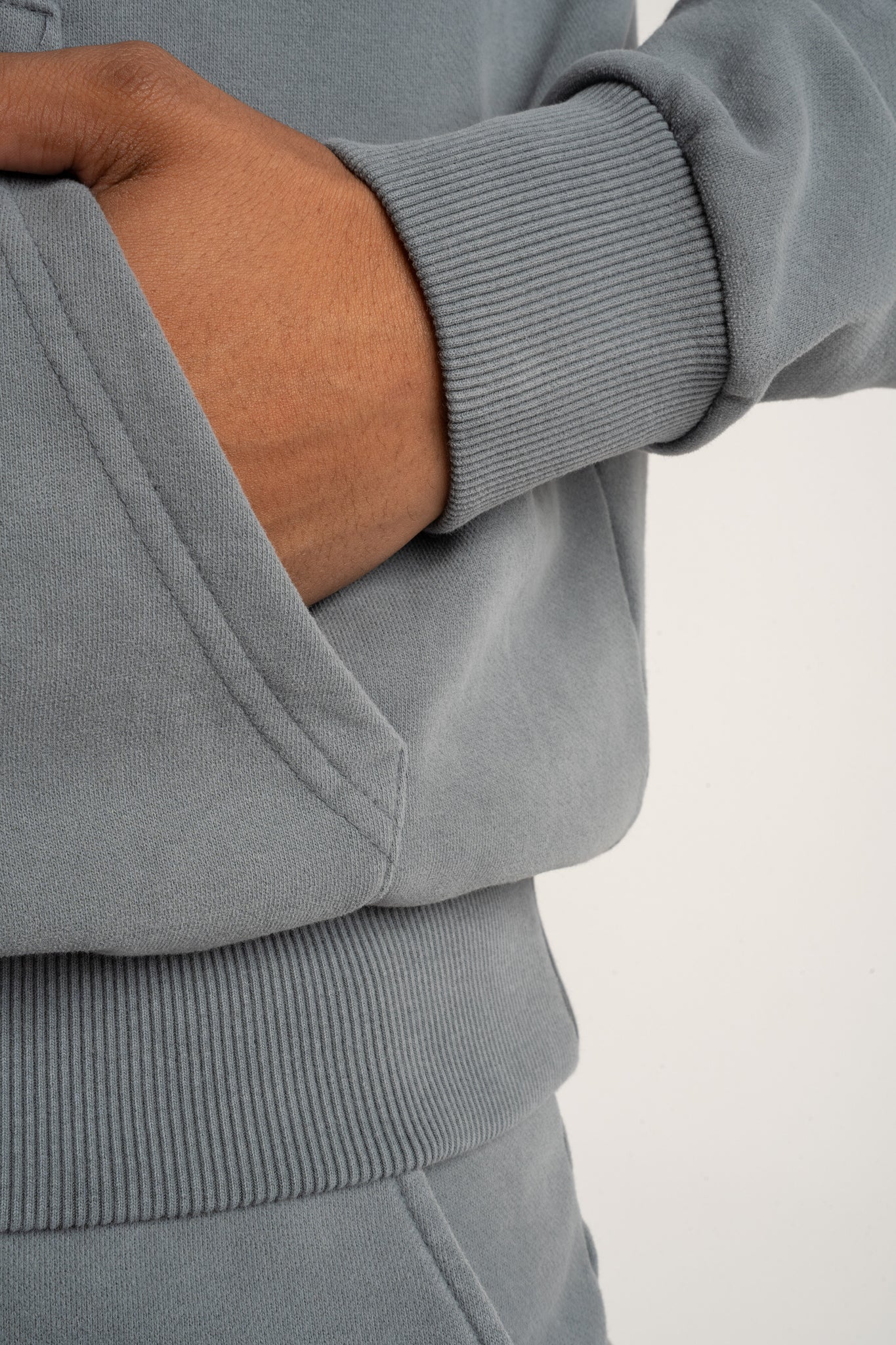 BLUZA MĘSKA Z KAPTUREM Z EFEKTEM WASHED ANTRACYTOWA - AARHUS