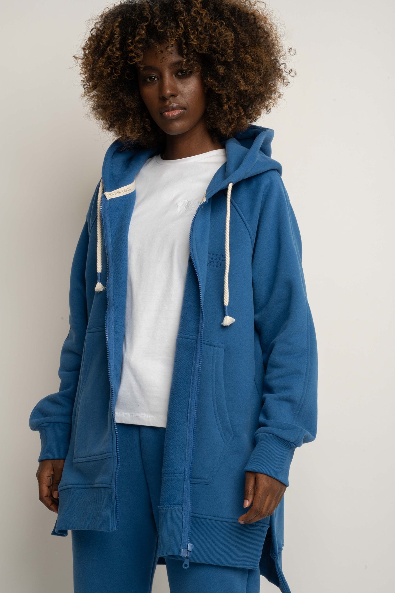 LONG ZIPPERED HOODIE, CORNFLOWER BLUE - ESMERALDA
