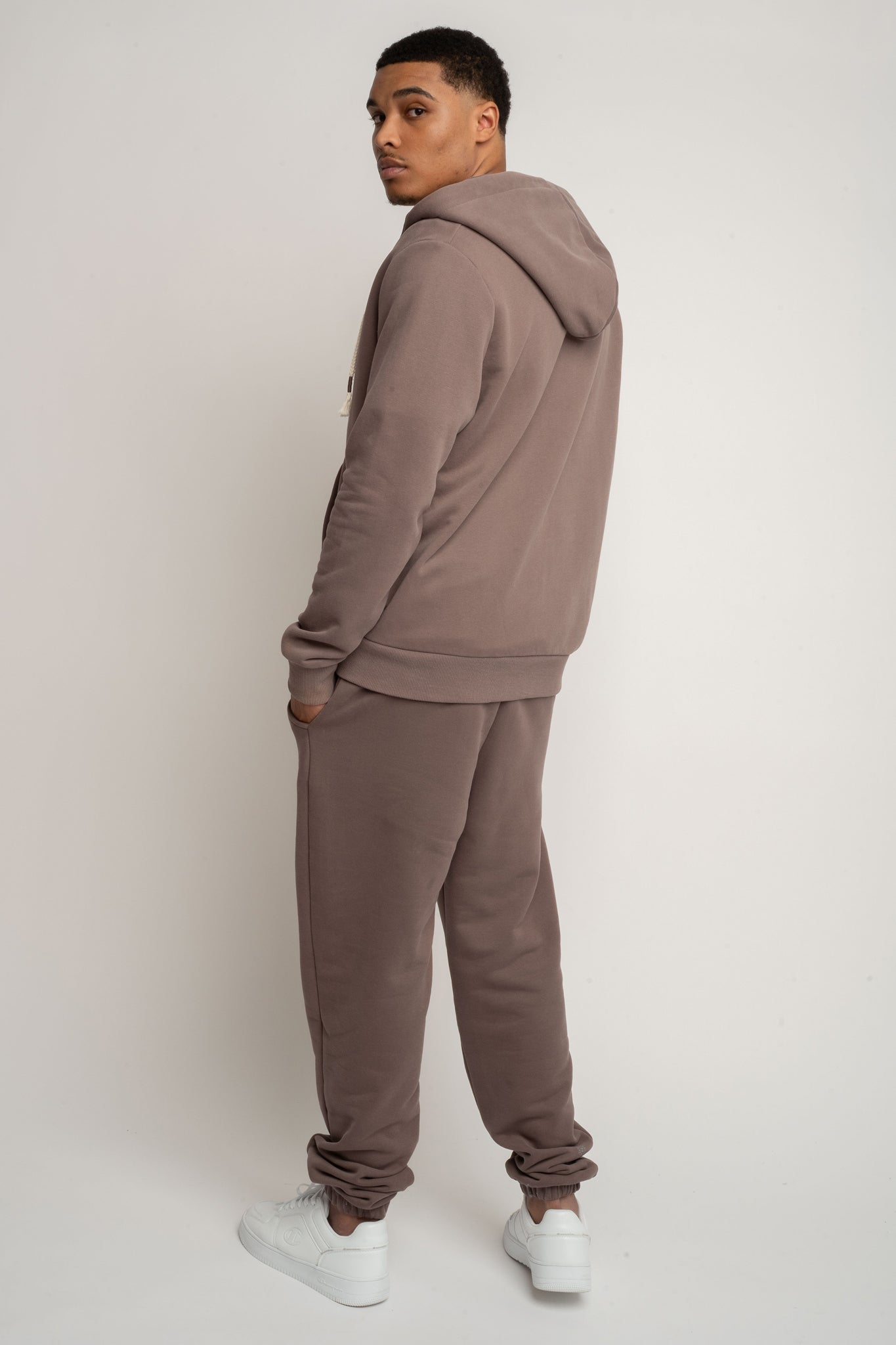 MĘSKA BLUZA Z KAPTUREM CAPPUCCINO - NASSAU