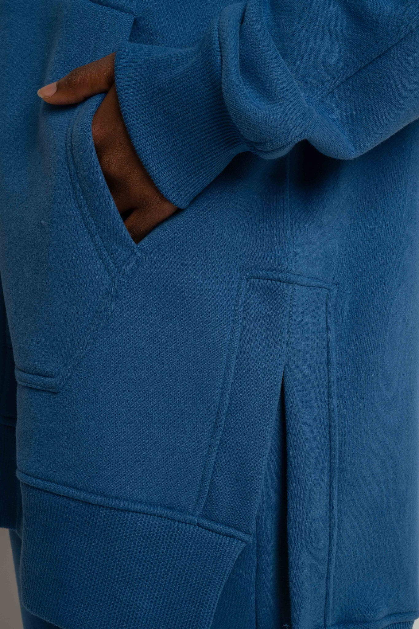 LONG ZIPPERED HOODIE, CORNFLOWER BLUE - ESMERALDA