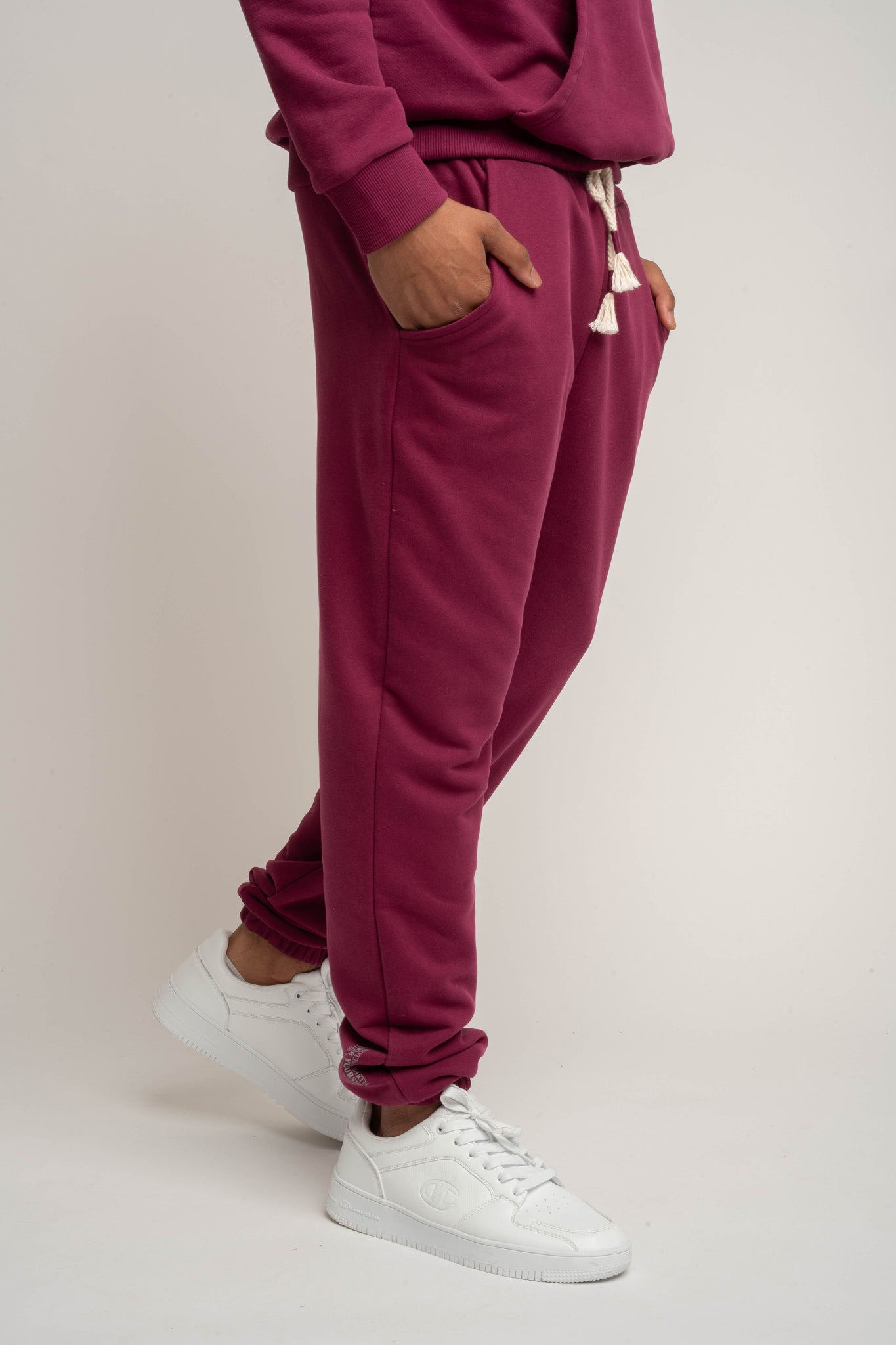MEN'S BURGUNDY SWEATPANTS - CORADO