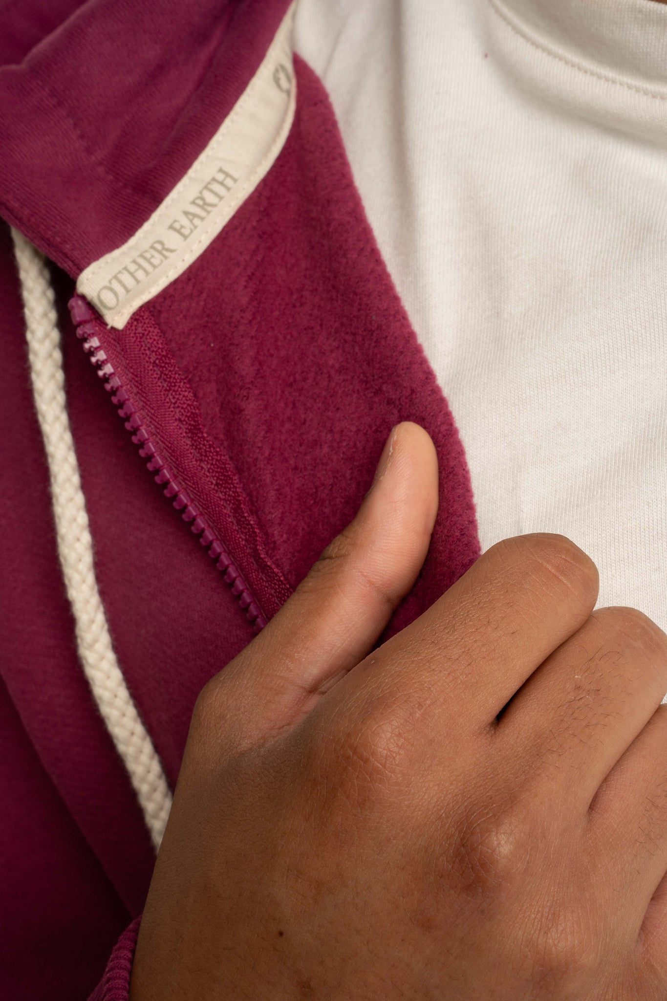 MEN'S BURGUNDY HOODIE - NASSAU