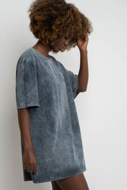 T-SHIRT DAMSKI Z EFEKTEM WASHED GRAFITOWY - ARETE