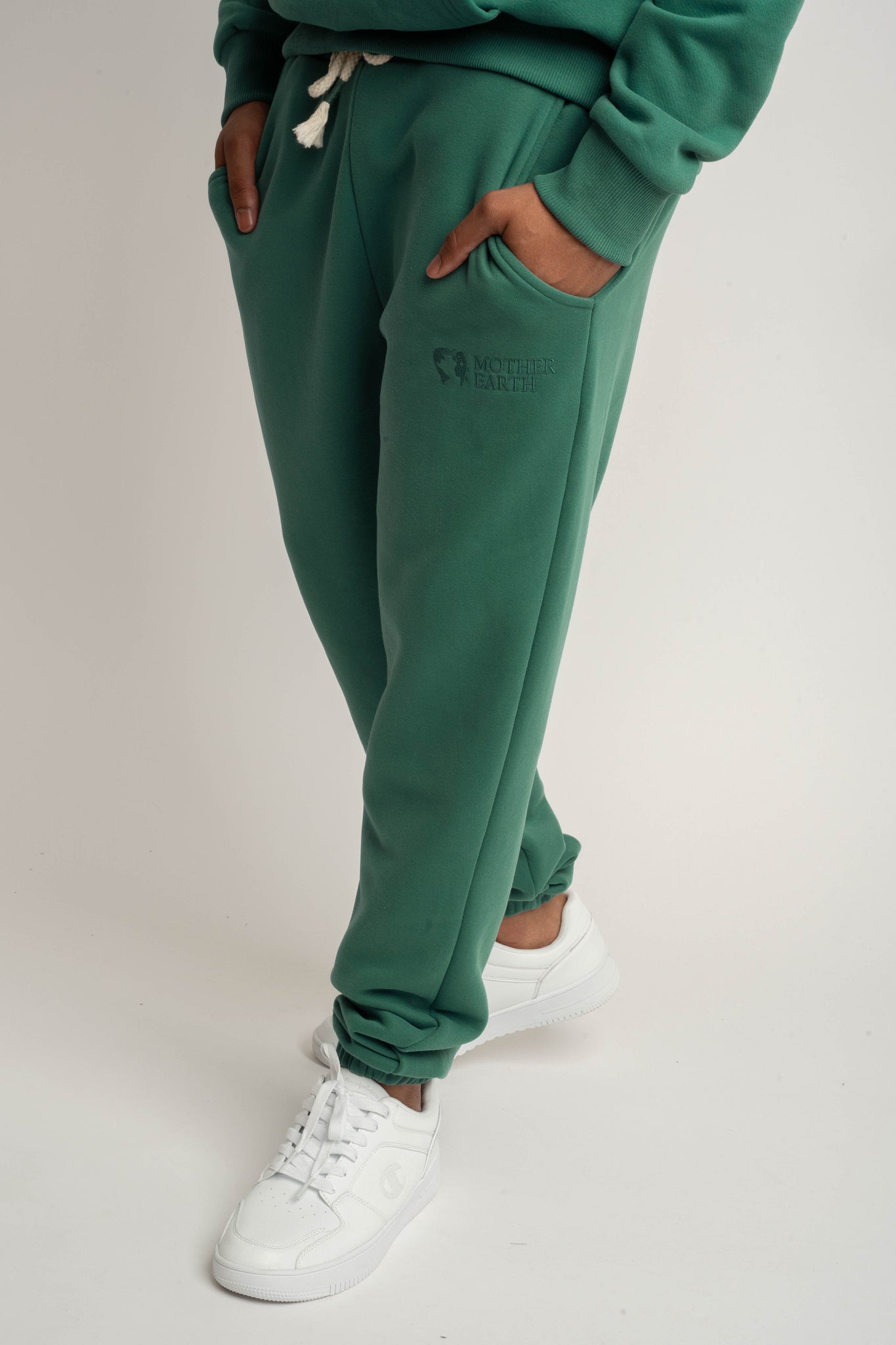 MEN'S GREEN SWEATPANTS - CORADO