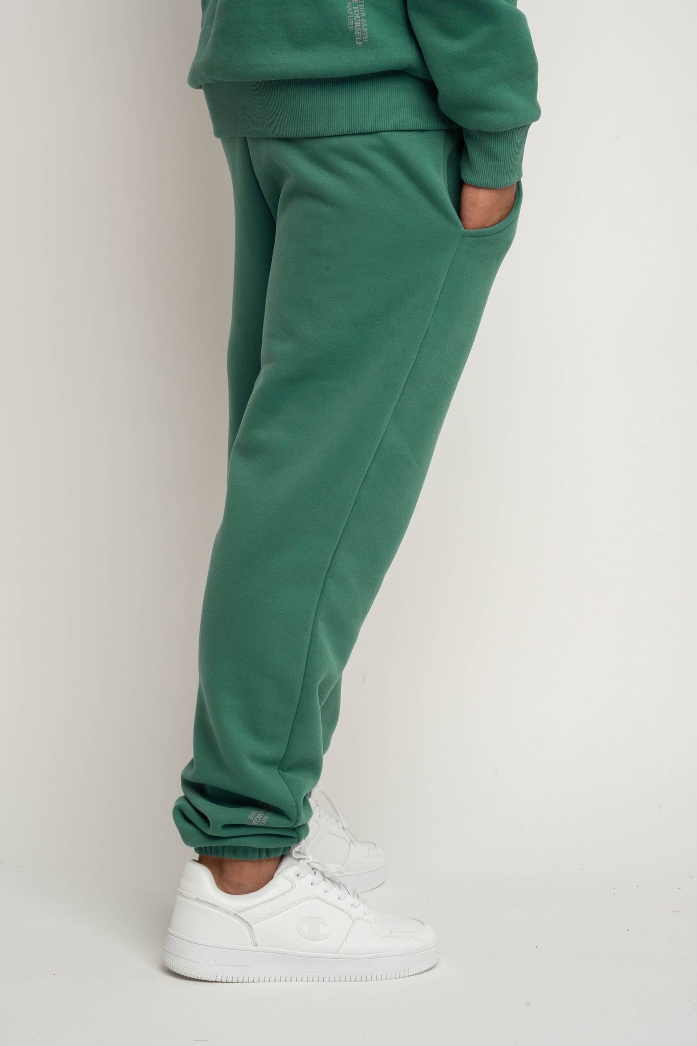MEN'S GREEN SWEATPANTS - CORADO