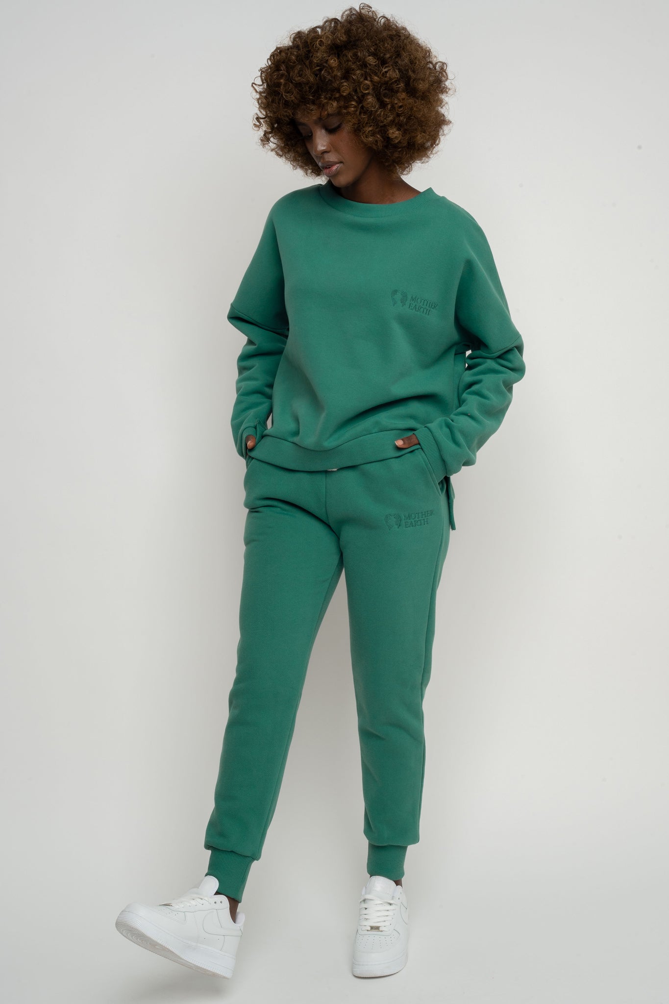 BLUZA O KROJU REGULAR FIT Z DŁUŻSZYM TYŁEM ZIELONA - COOK