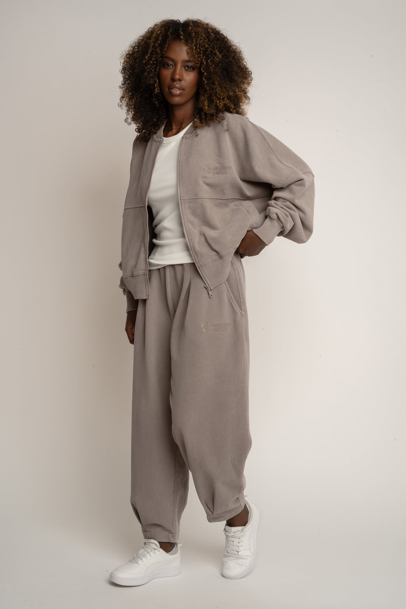 BLUZA Z EFEKTEM WASHED MOCCA - ALESUND