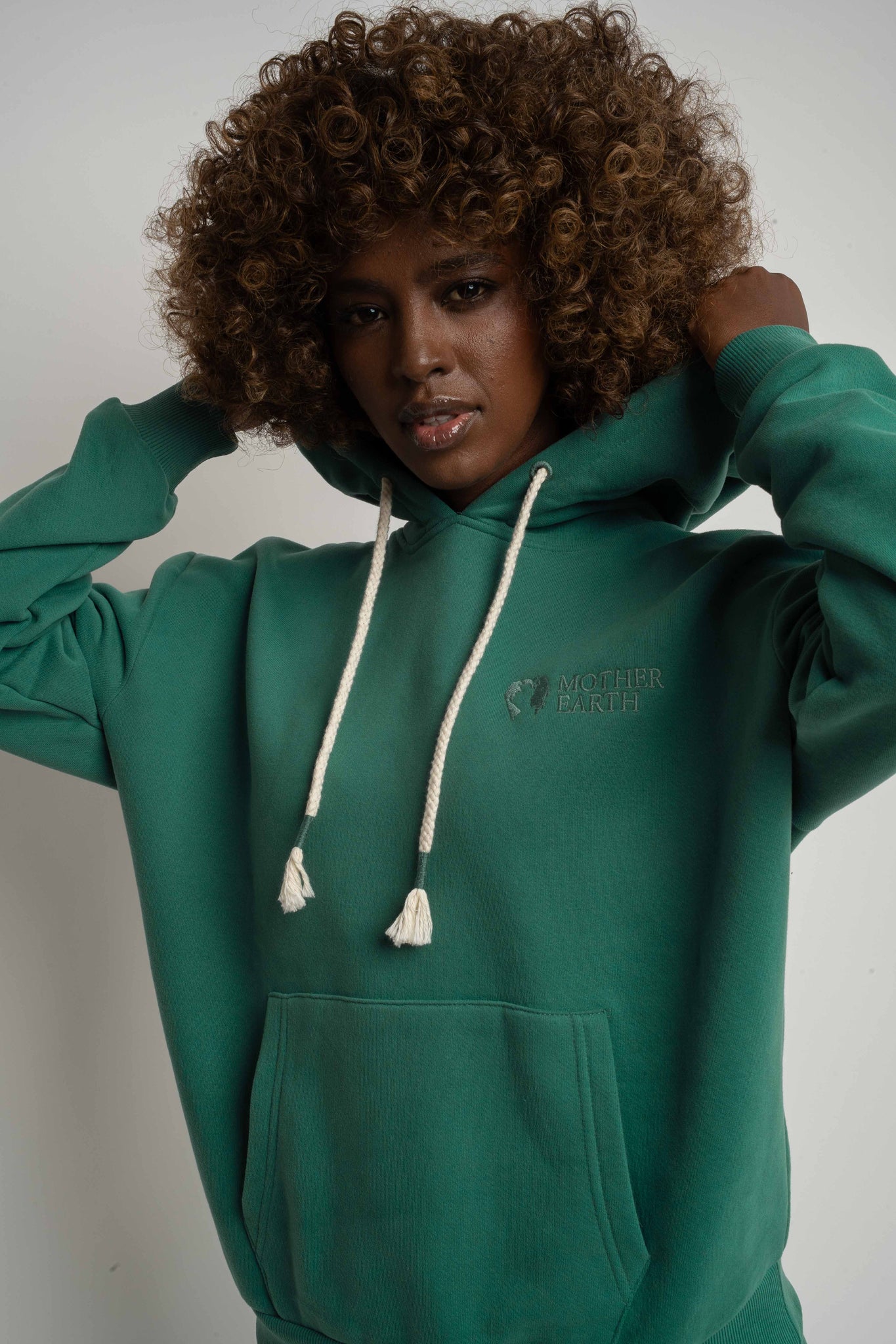 FOREST GREEN HOODIE - MOHELI