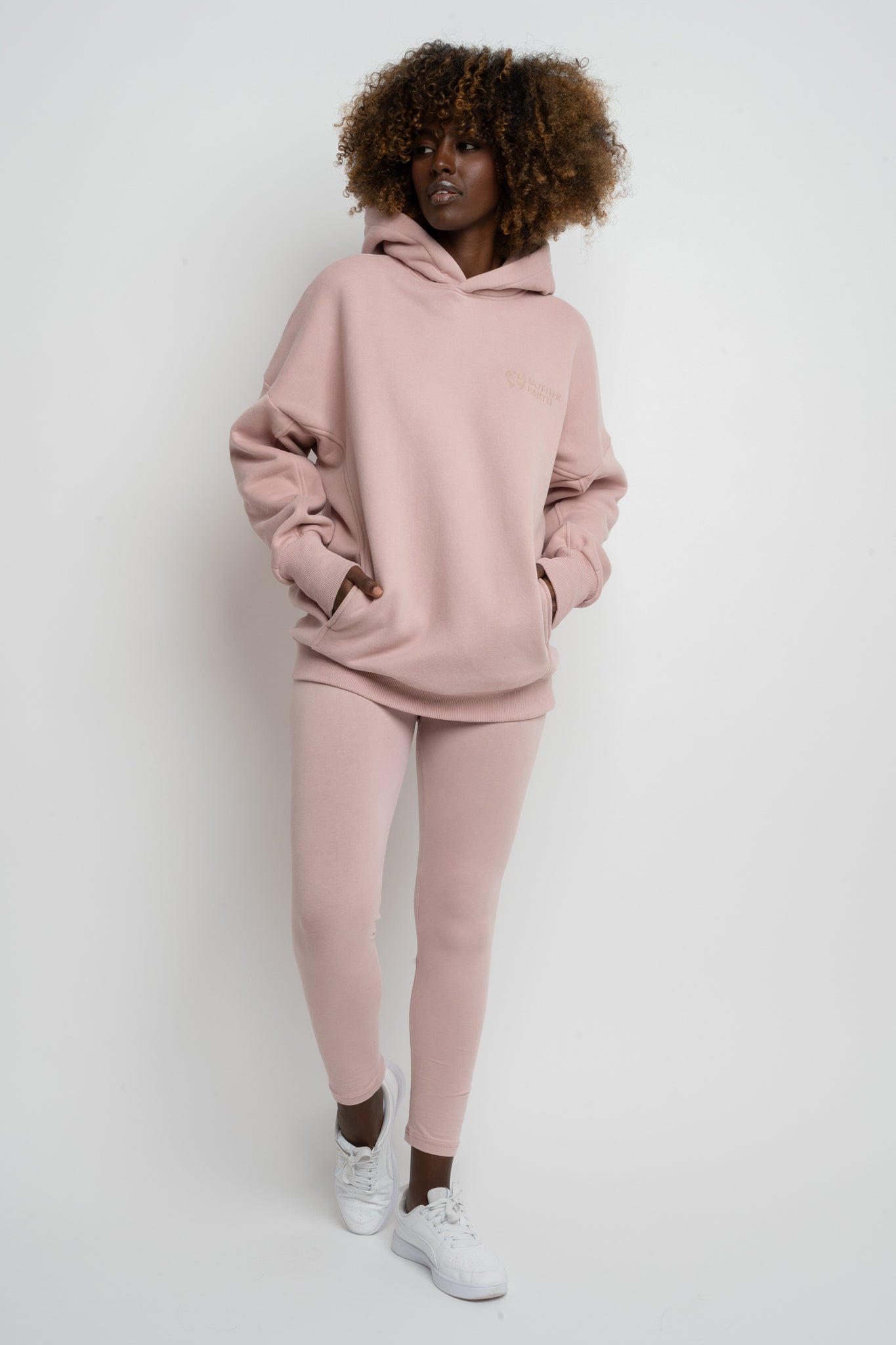 BLUZA OVERSIZE Z KAPTUREM JASNORÓŻOWA - EGERIA