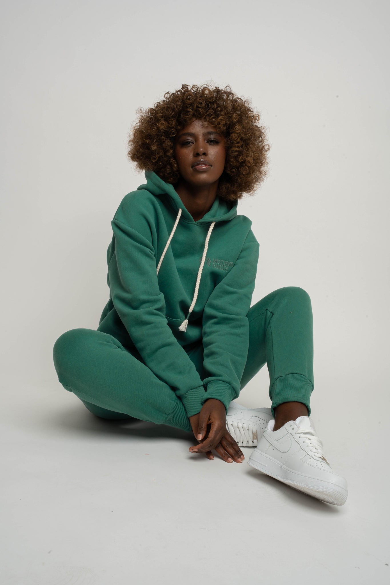 FOREST GREEN HOODIE - MOHELI