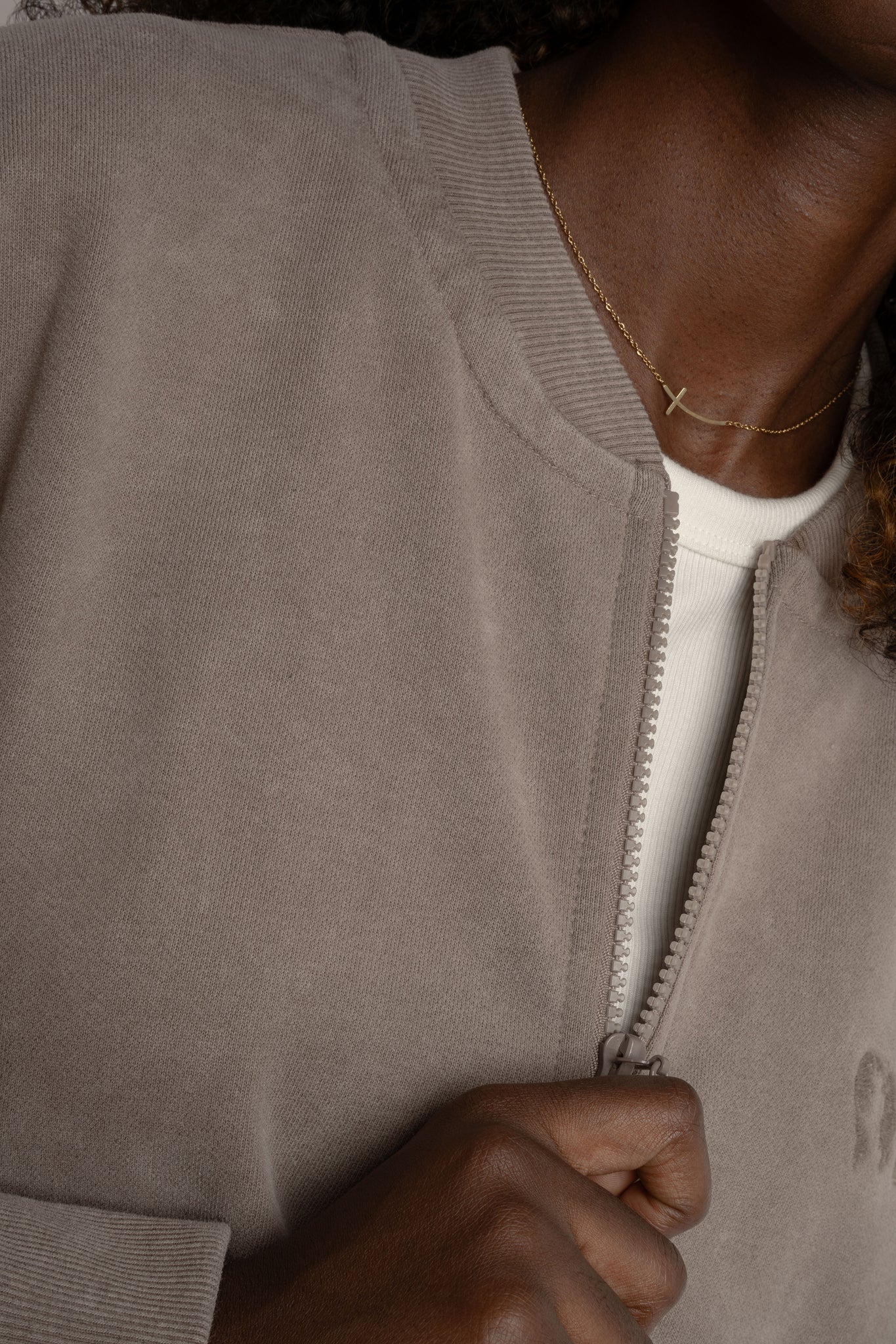 BLUZA Z EFEKTEM WASHED MOCCA - ALESUND