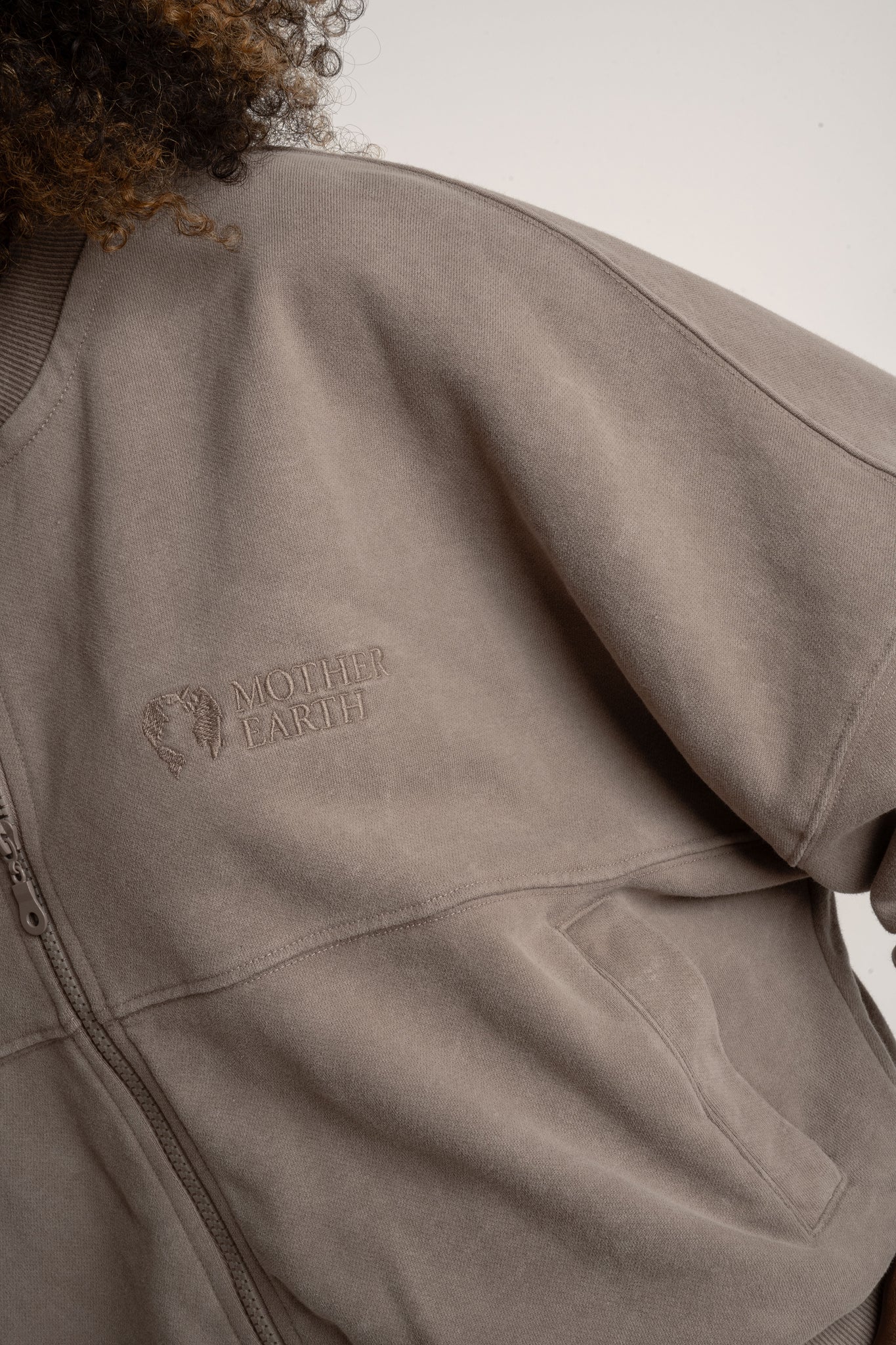 BLUZA Z EFEKTEM WASHED MOCCA - ALESUND