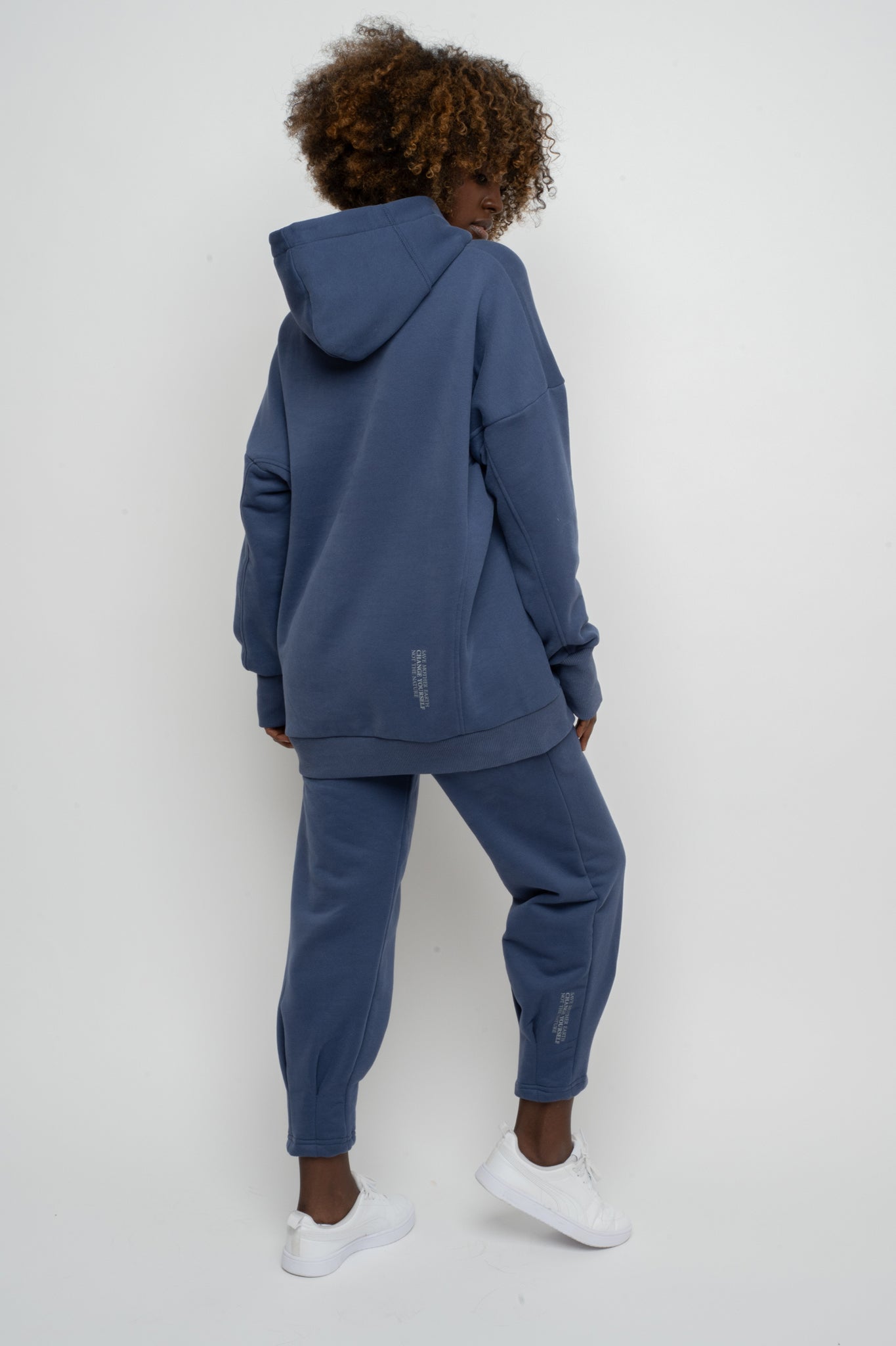 BLUZA OVERSIZE Z KAPTUREM GRANATOWA - EGERIA