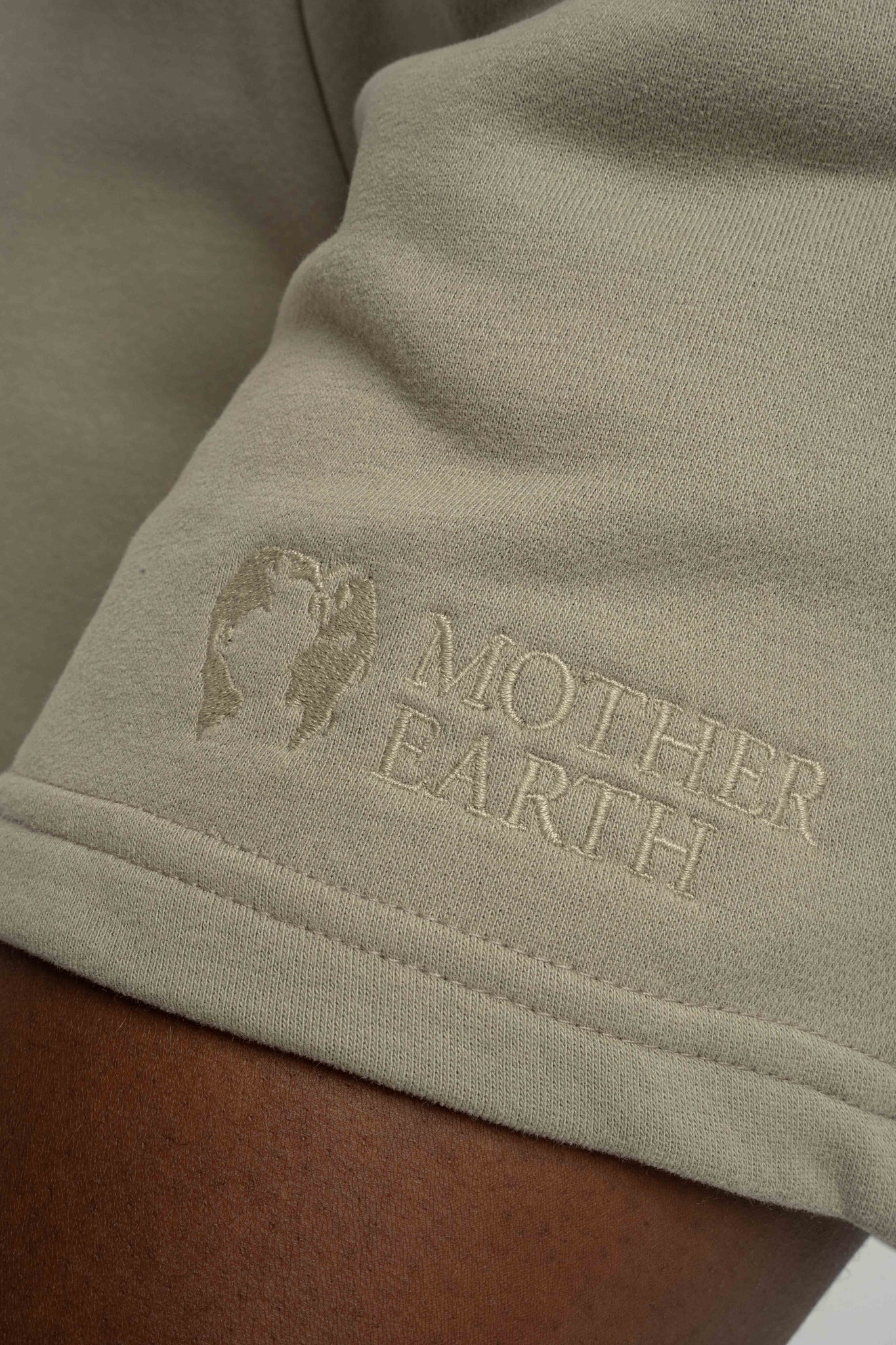 OLIVE SWEATSHORTS - LA GOMERA